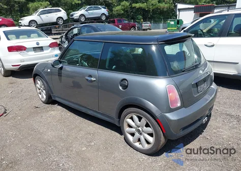 2004 Mini Cooper S z USA, uszkodzony, nr VIN WMWRE33424TD77233